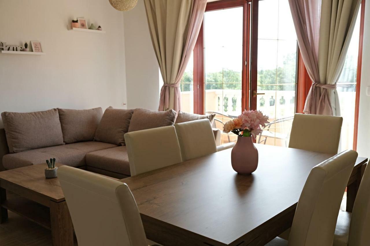 Apartment Sole Умаг Екстериор снимка